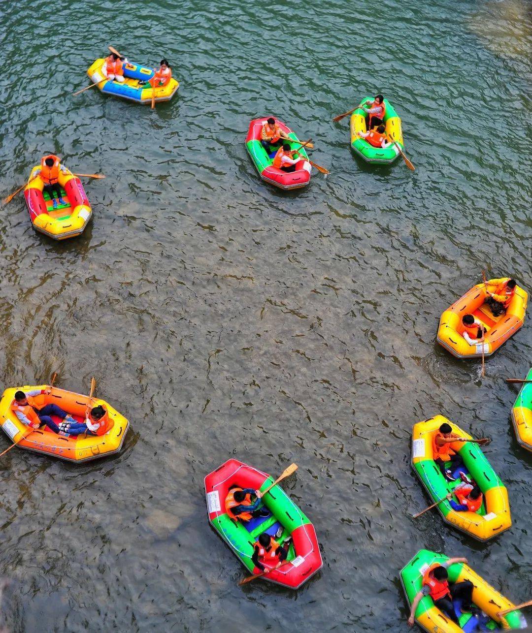 文成九溪欢乐谷激情漂流,欢乐泼水,篝火