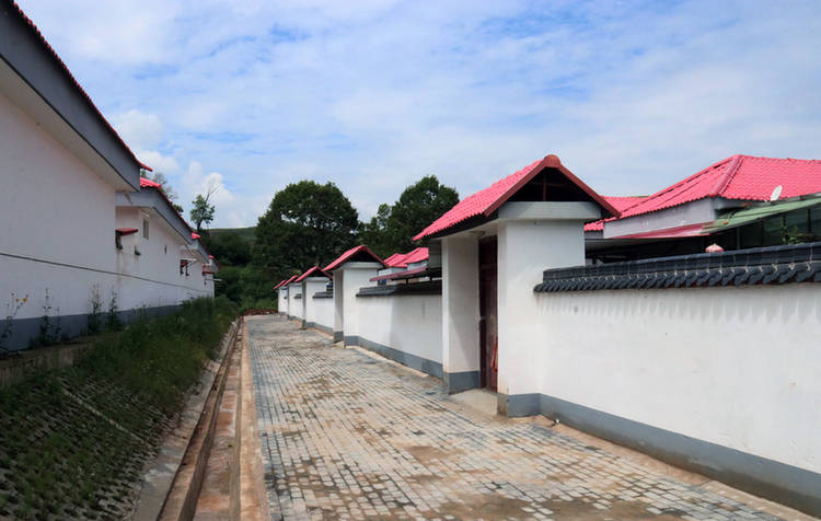 【你笑起来真好看】扁担"失业",泥靴"下岗" 元古堆致富路更通畅了