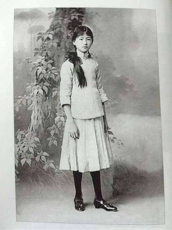 民国四大美女老照片才貌双全的陆小曼容颜绝色的阮玲玉