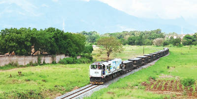 我在东非修铁路