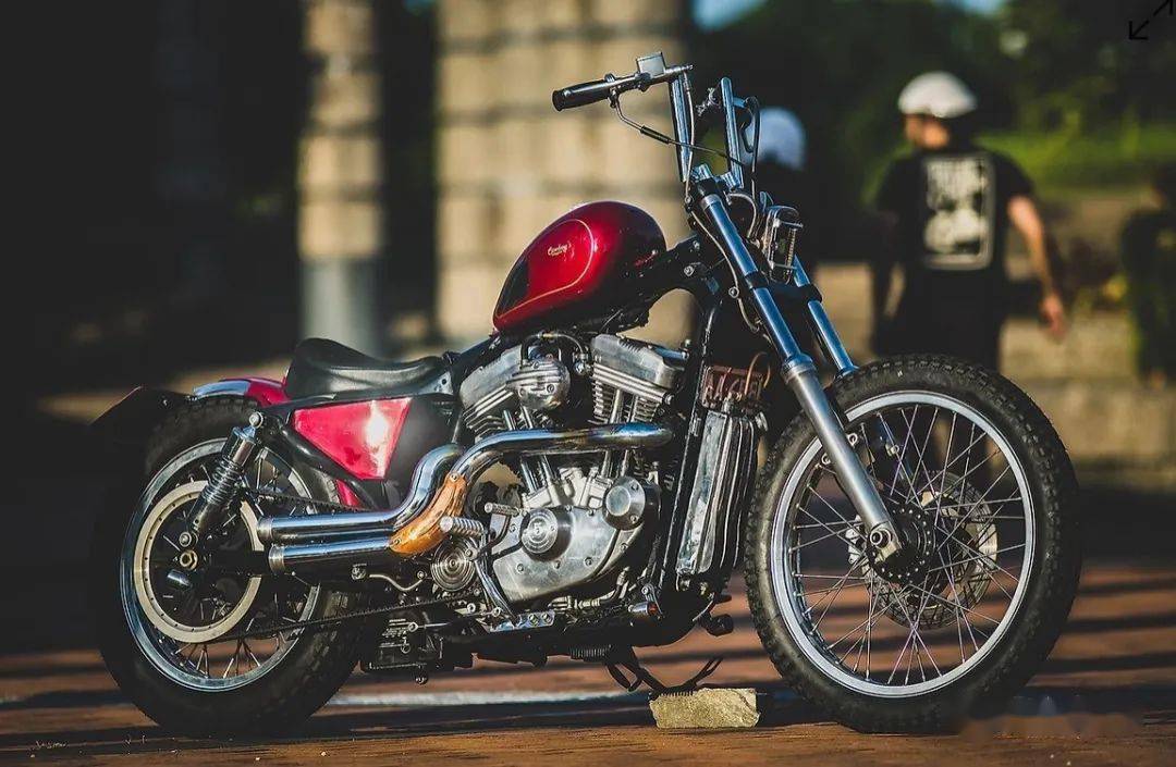 哈雷883l完全跳脱出原厂设计的改装每日一车