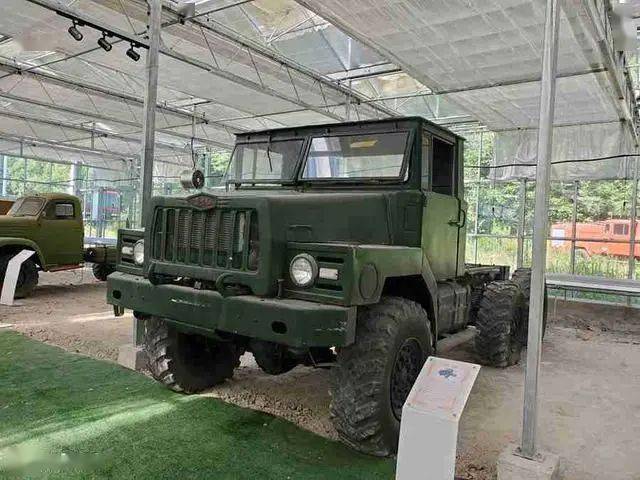 国产军车中的老古董这款一拖东方红卡车很多人都不知道它的存在