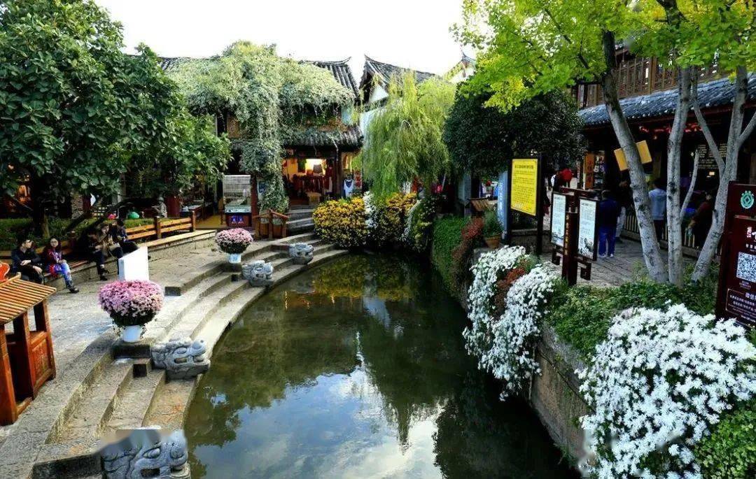 【费用包含】◎关于交通丽江机场接机送机,当地行程包车费用,路桥油费