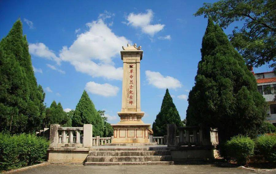 获得荣誉安溪县凤城镇名片全国千强镇福建省文明镇福建省创安全生产