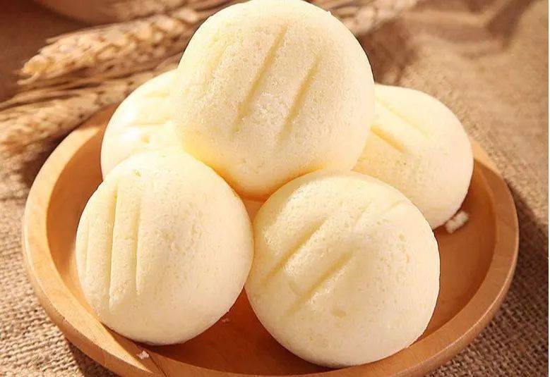购物广场销售的标称邯郸市永年区薛师傅食品有限公司生产的瓦罐带鱼