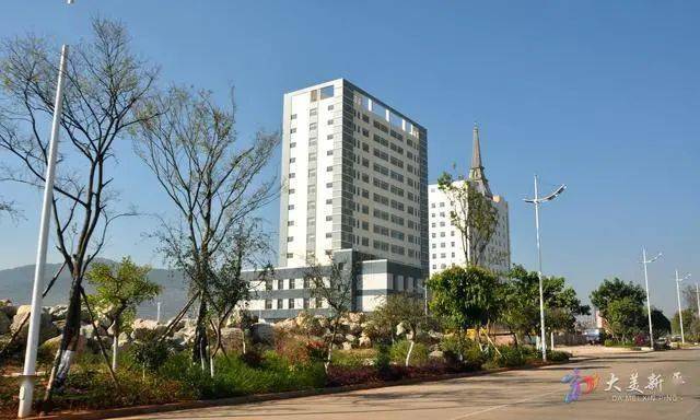 新平美丽县城变形记