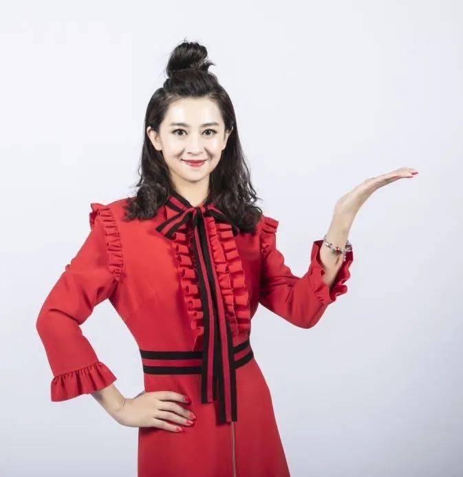 包头广播电视台生活服务频道主持人:张娜期待关注文明在这里包头广播