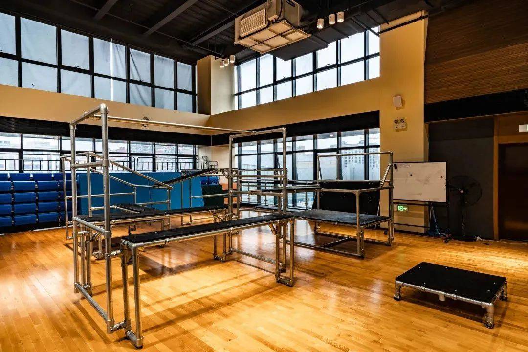 虹桥镇体育中心试运营!本镇居民享超多优惠