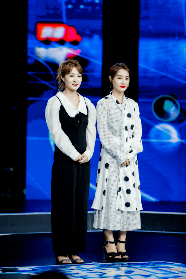 《我们签约吧》rebron组合惊喜现身!"袖珍夫妻"展非遗文化魅力