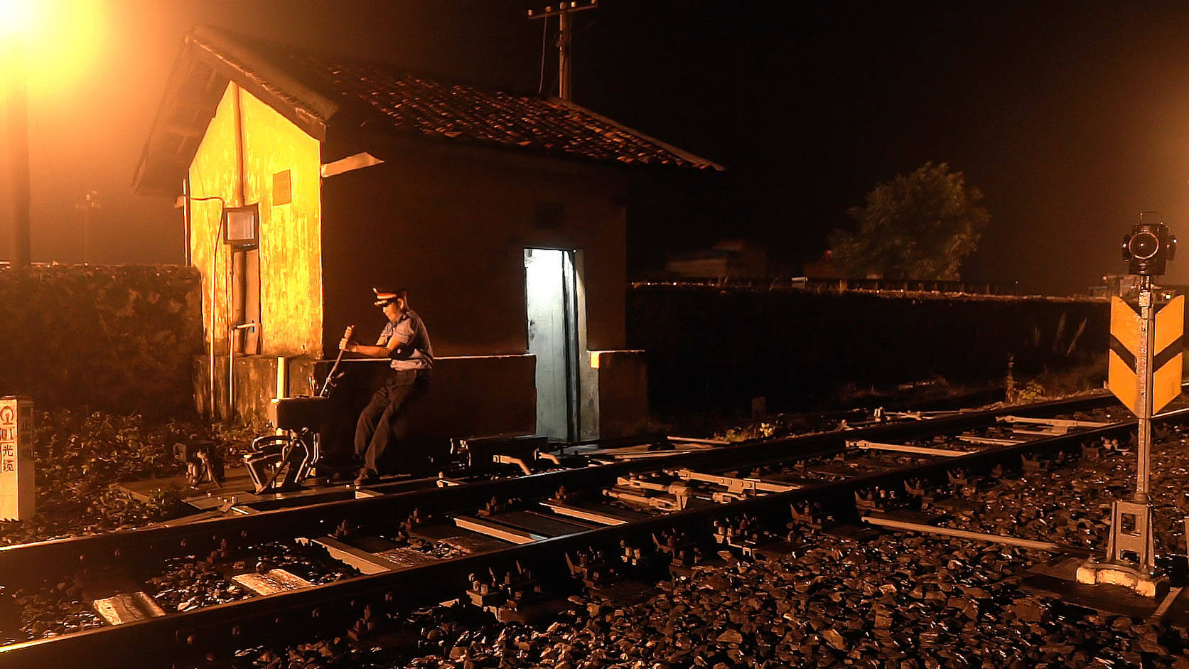 扳道工曾广德的坚守