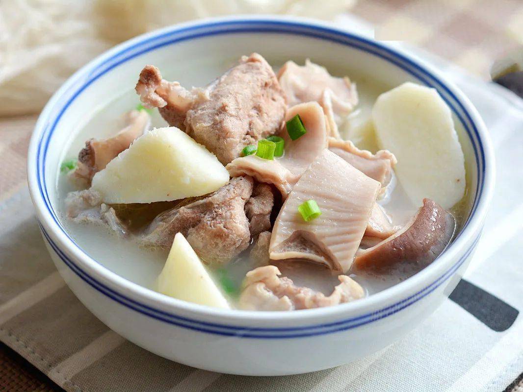 山药这样做要火了,色香味俱全,上桌就被抢光,招待客人超有面子!