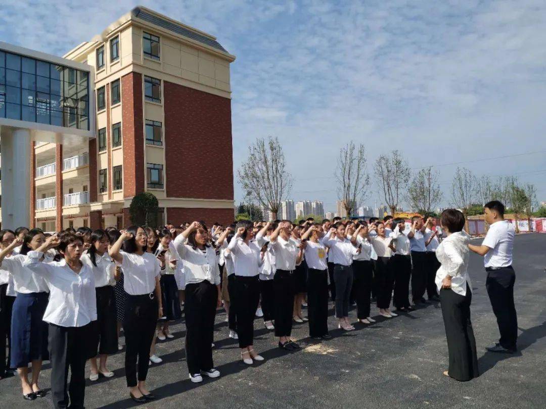 看点1卧龙教坛添新秀南阳市第五完全学校今日揭牌