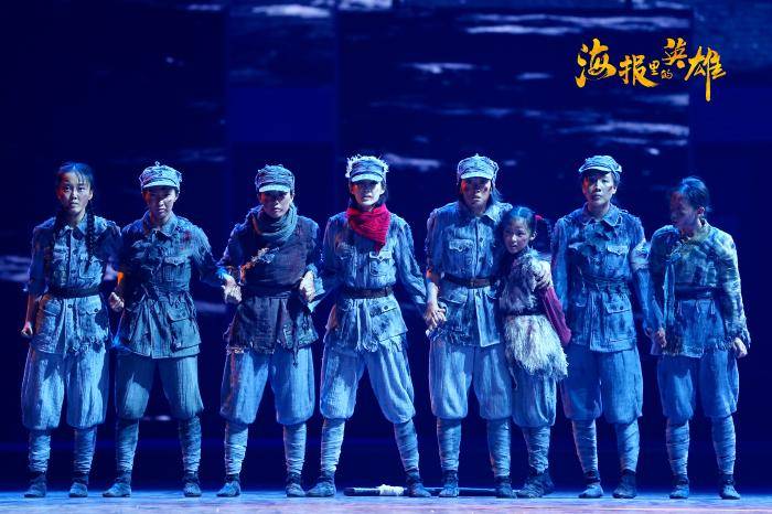 王丽坤演绎八女投江历史王凯谈主持首秀感想
