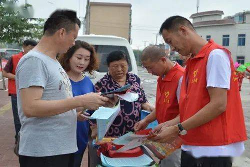 百寨街道辦事處弘揚雷鋒精神踐行營口有禮