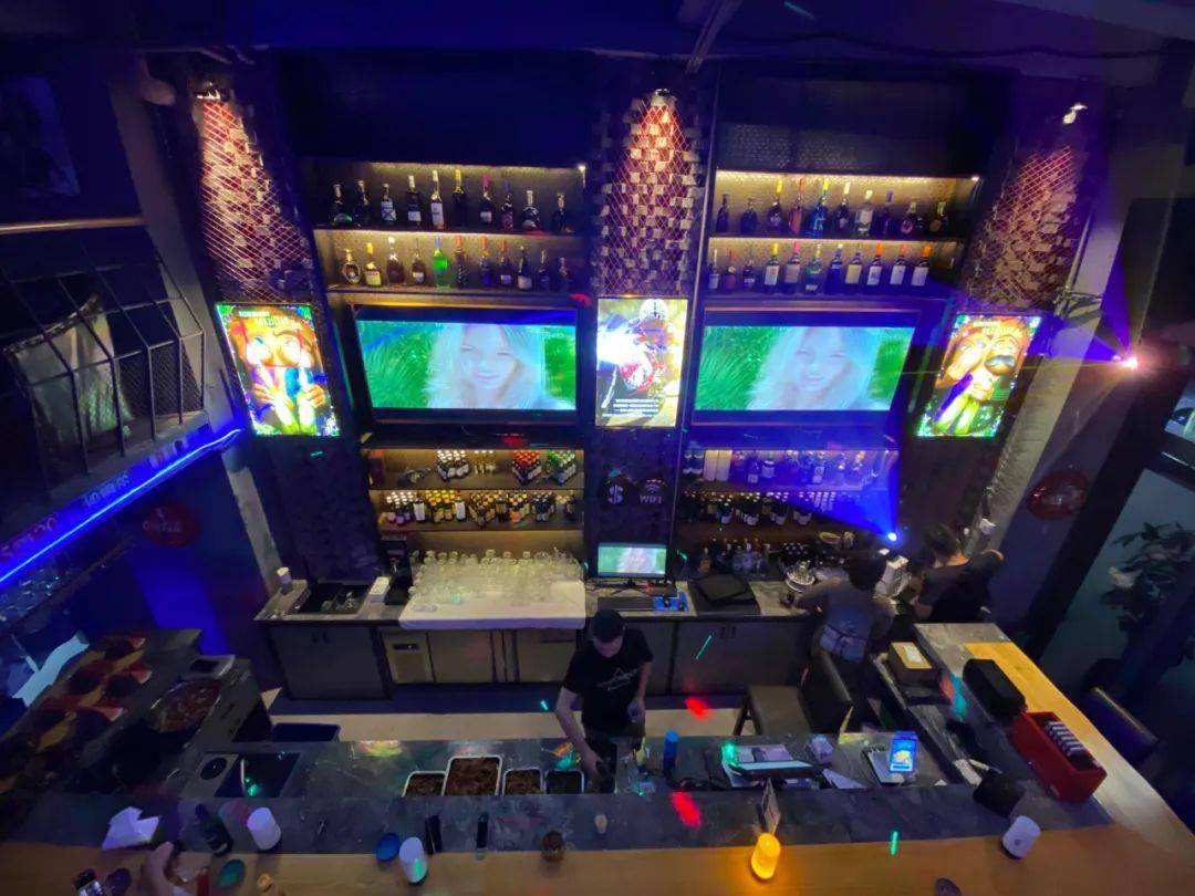 龙港这家网红酒吧开始搞事情啦!_地址