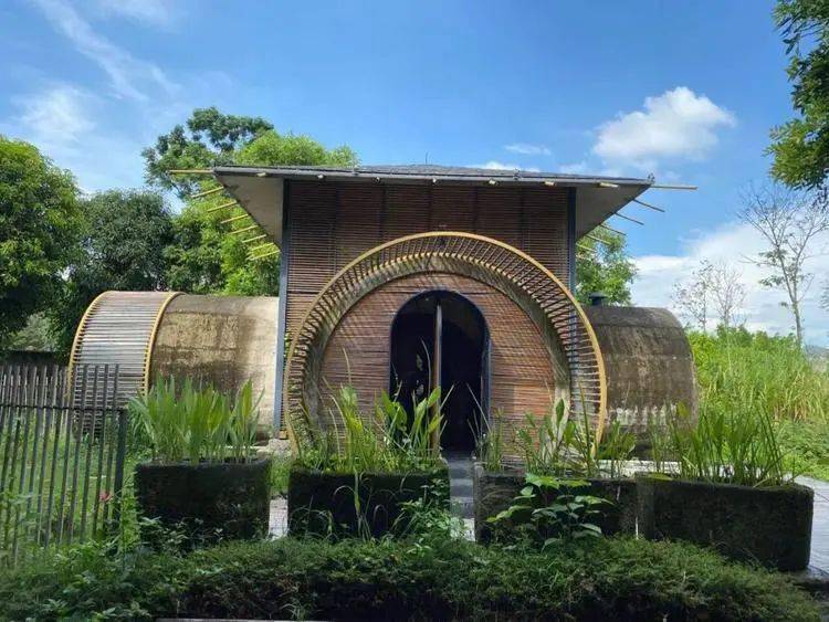 399元入住紫泥堂房车畅游网红训练馆打卡艺术小镇