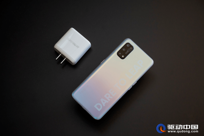 realme真我x7评测:首发天玑800u畅享双5g 轻薄潮酷c位出道