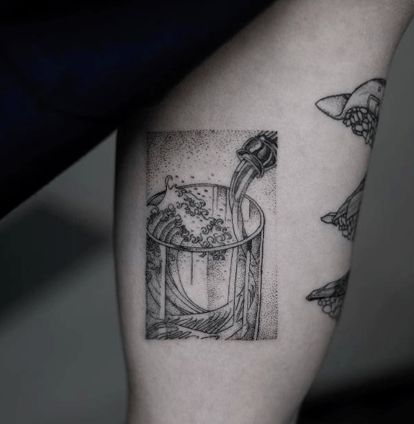 纹身师有足够的耐心,精力,时间,技术等要求以针点的形式形成一种雾面