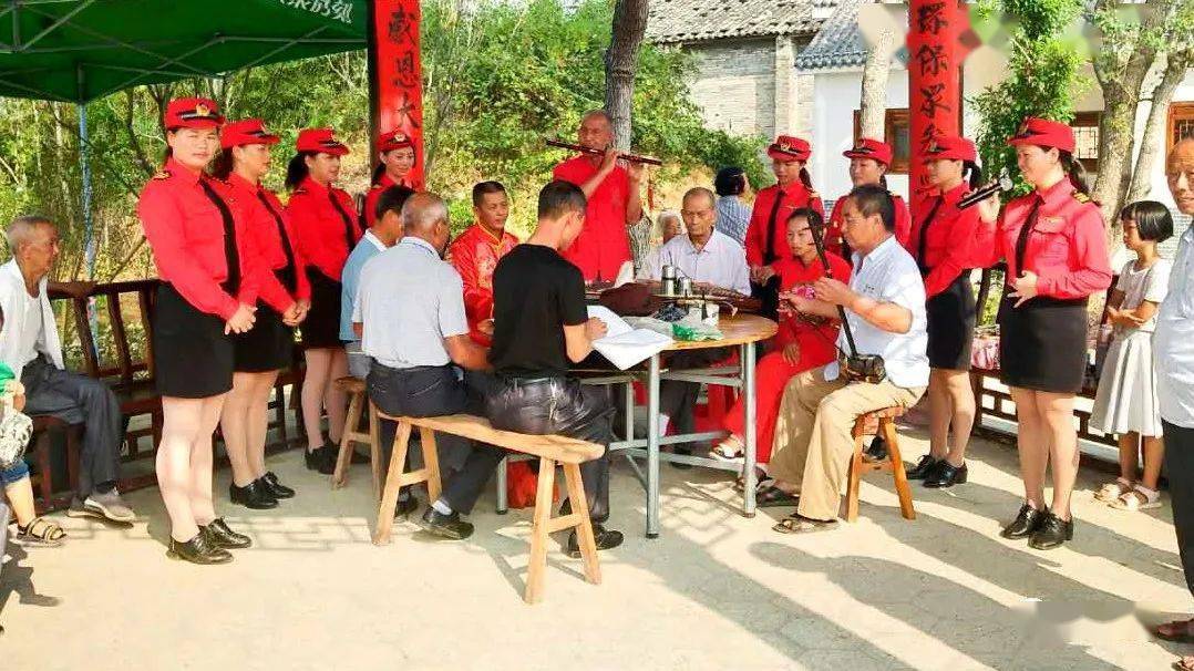 长汀县童坊镇大埔村举办放河灯民俗活动