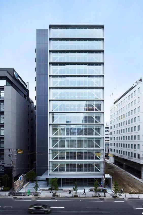 给你一个竖着的长方体如何做造型