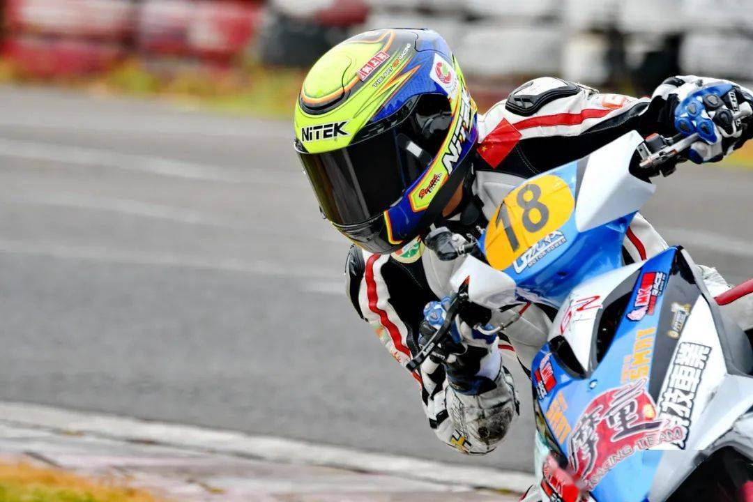 青春的故事第一篇李承远