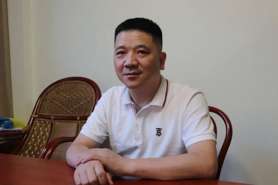 刘建辉(附属邵武医院)主任中医师,全国乳腺保健专业委员会委员,福建省