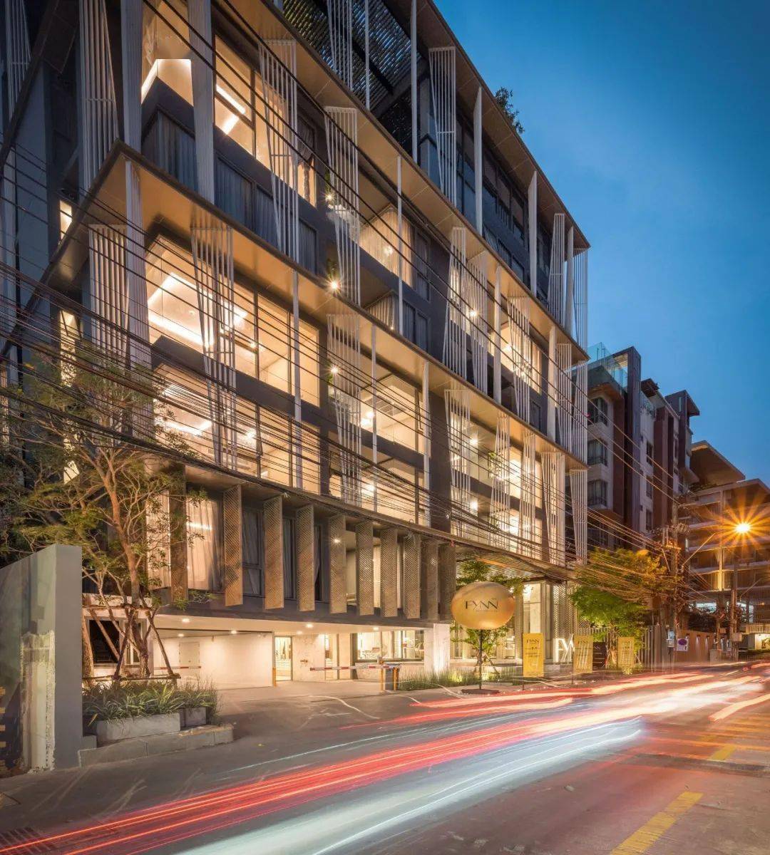 ​精致 |低层建筑改造的外立面 — "花瓣 "元素,简直是国际