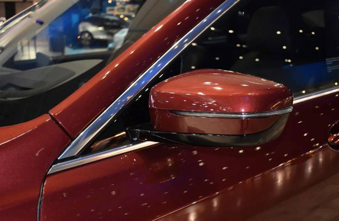 中期改款宝马6系gt就要来啦馥郁红车漆喜欢吗