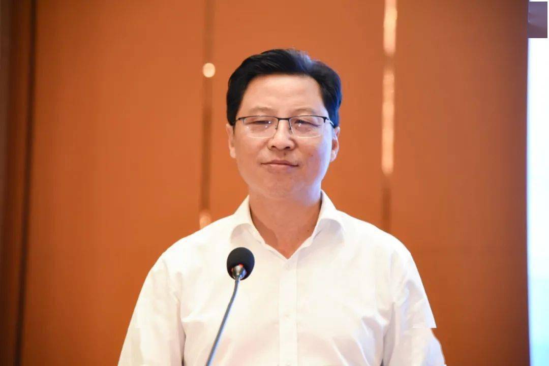 韩维礼在致辞中指出,粮食事关国运,粮食事关民生.