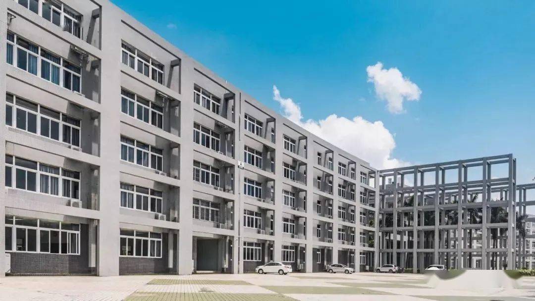 砰砰砰!北理珠快递,快出来看明德楼