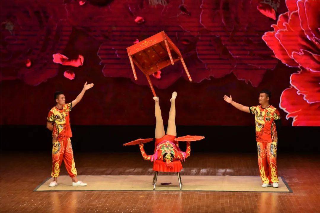 精彩回顾丨"月来月有戏"精品演出年《盛世欢歌》大型杂技魔术专场演出