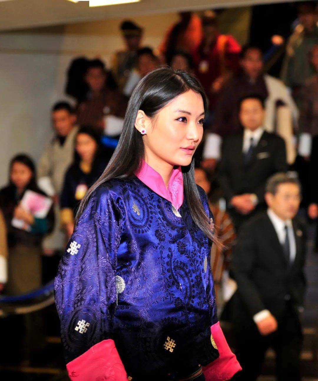 7岁定终身29岁怀二胎这个不丹王后有点不一般