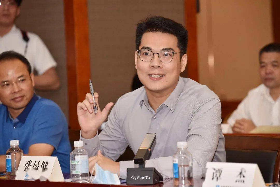 之青年辩论赛 在广州火热进行 本次活动还受到 共青团广东省委青