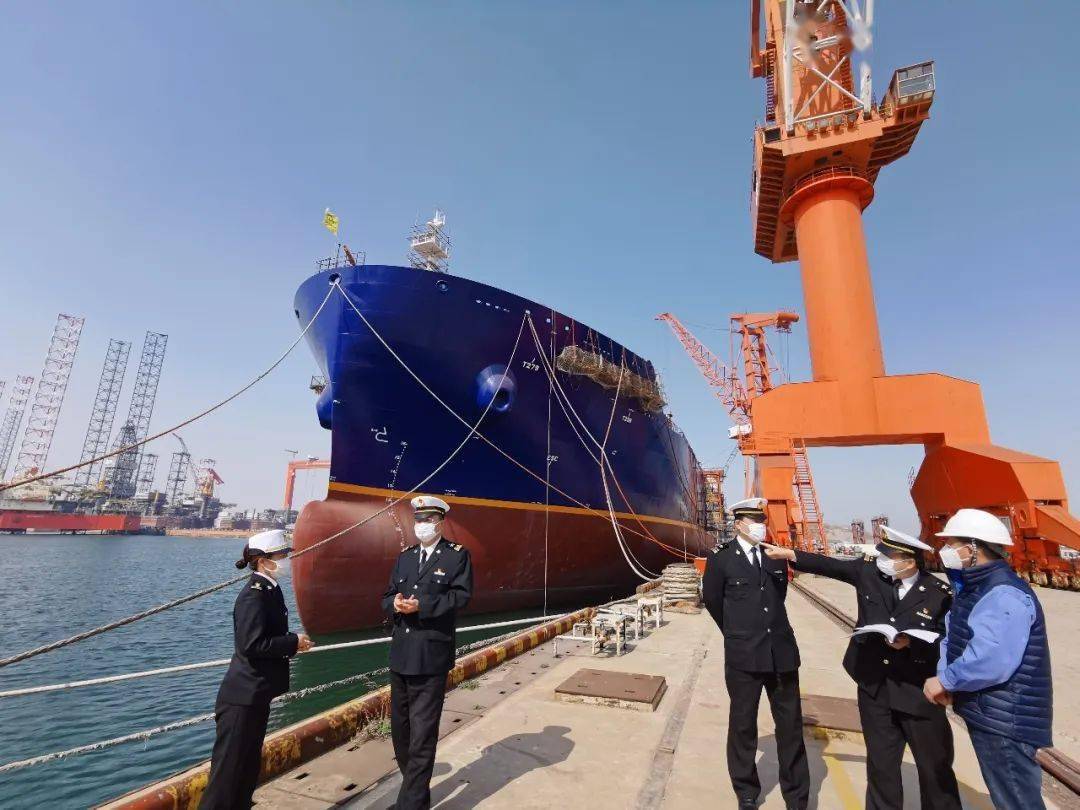 大连港湾海关企业协调员严格把关,主动服务,全力助推辖区修造船企业