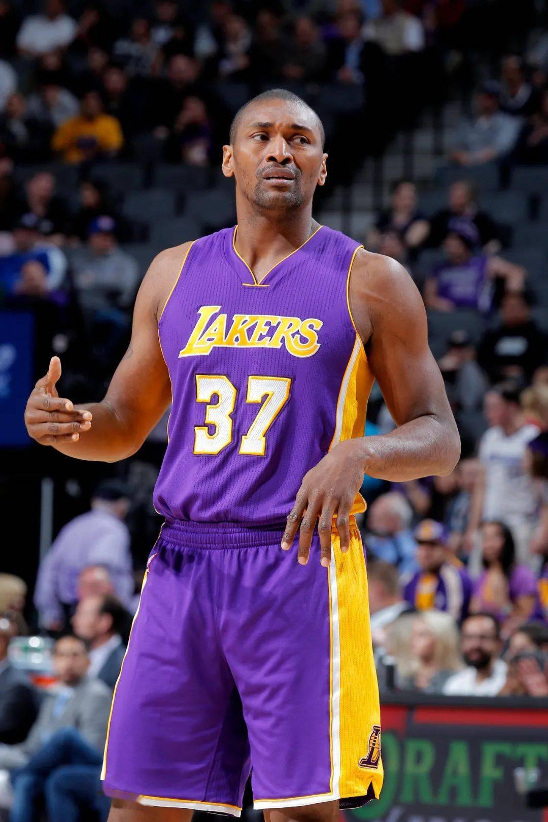 nba中改过名字的球员