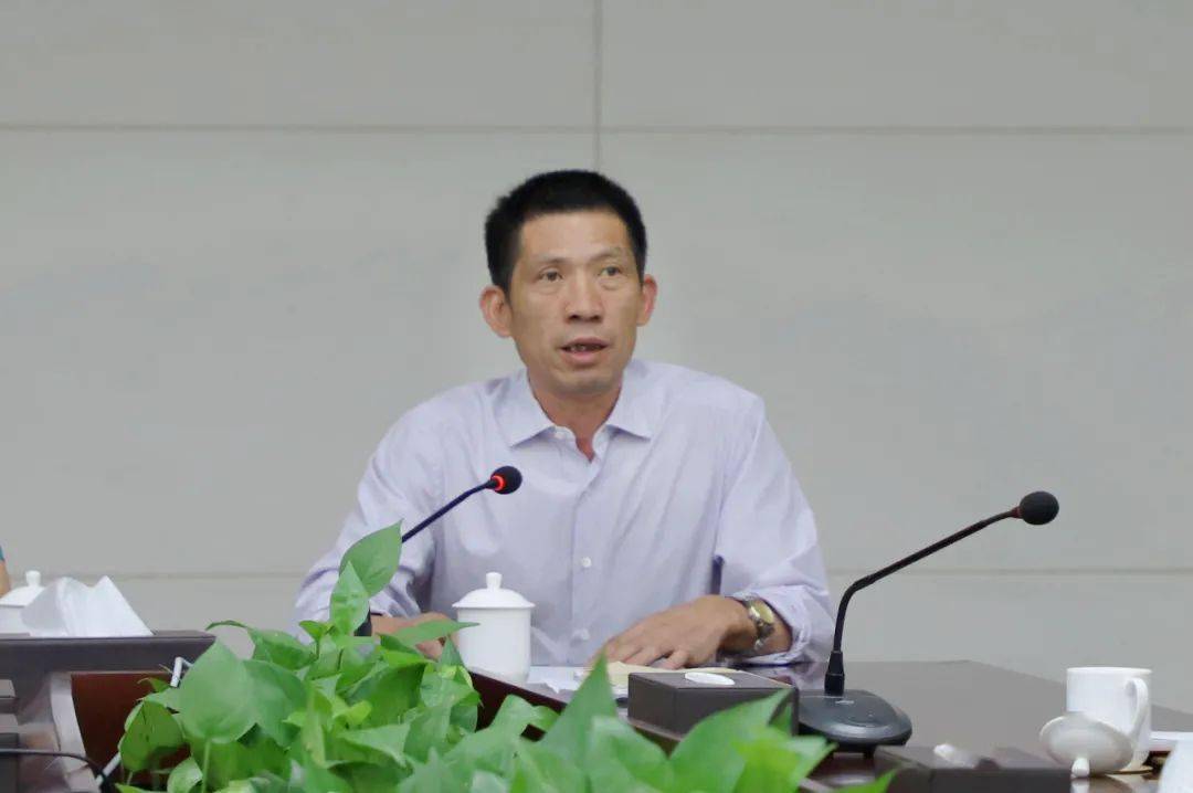 省冶金学会副理事长,元立公司副总经理郑祖强到会并