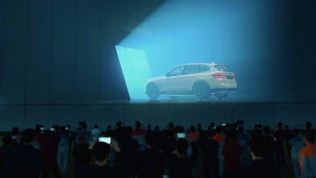 宝马创新纯电动BMW ix3中国首秀发布,易烊千玺任BMW新生代代言人_搜狐汽车_搜狐网