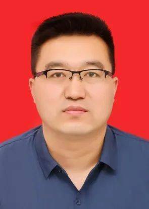 丹心化作春雨洒赢得桃李满园香记金塔县中学优秀教师卢永凯