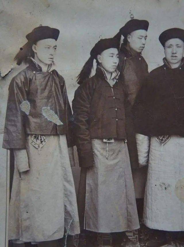 八旗子弟待遇有多好一月工资够8口之家活半年万余民人任凭差遣