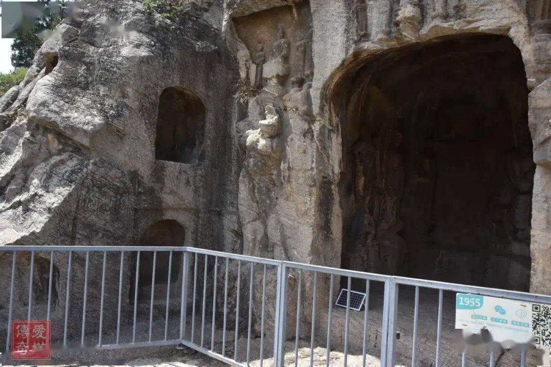 【姚崇开凿的极南洞】龙门石窟姚崇开凿的极南洞>>>【龙门石窟对面