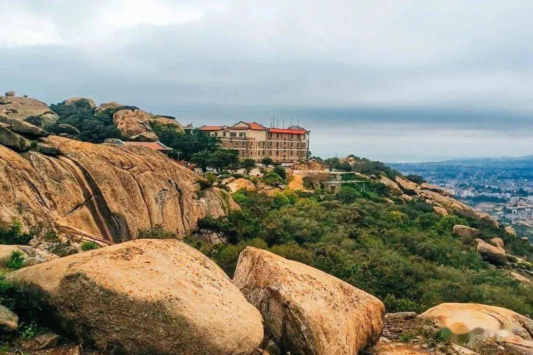 月满华诞游南日岛南日岛皇帝山滑沙月牙湾日光岩天云洞汽车二日游