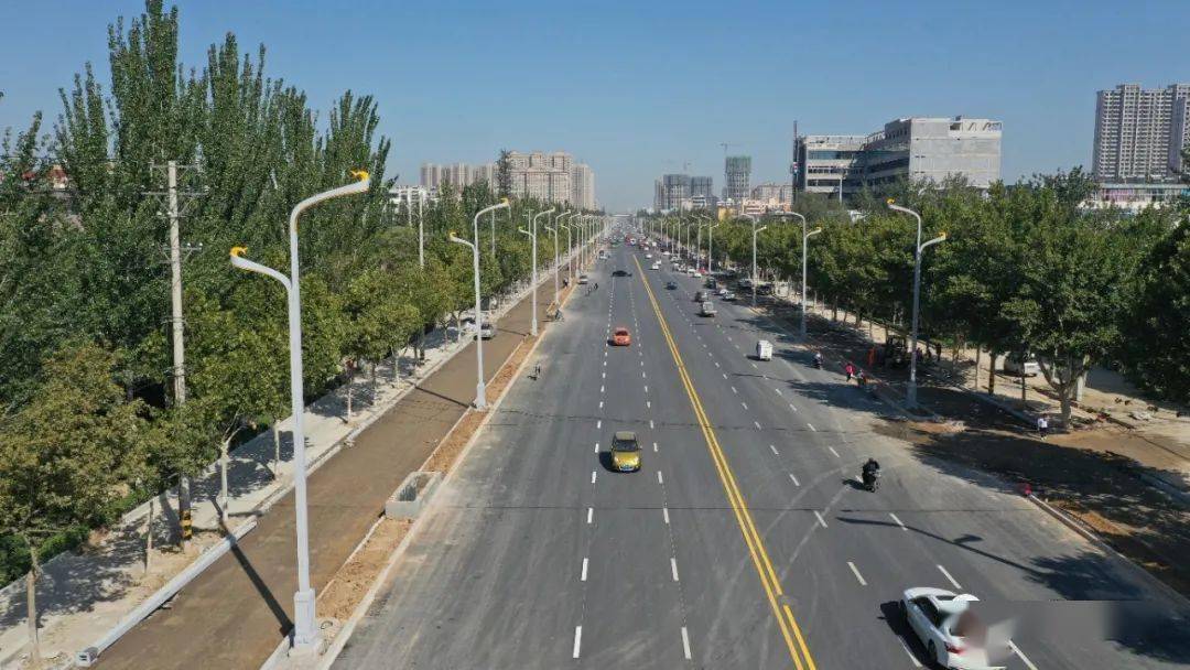 市区解放路主车道全线通车
