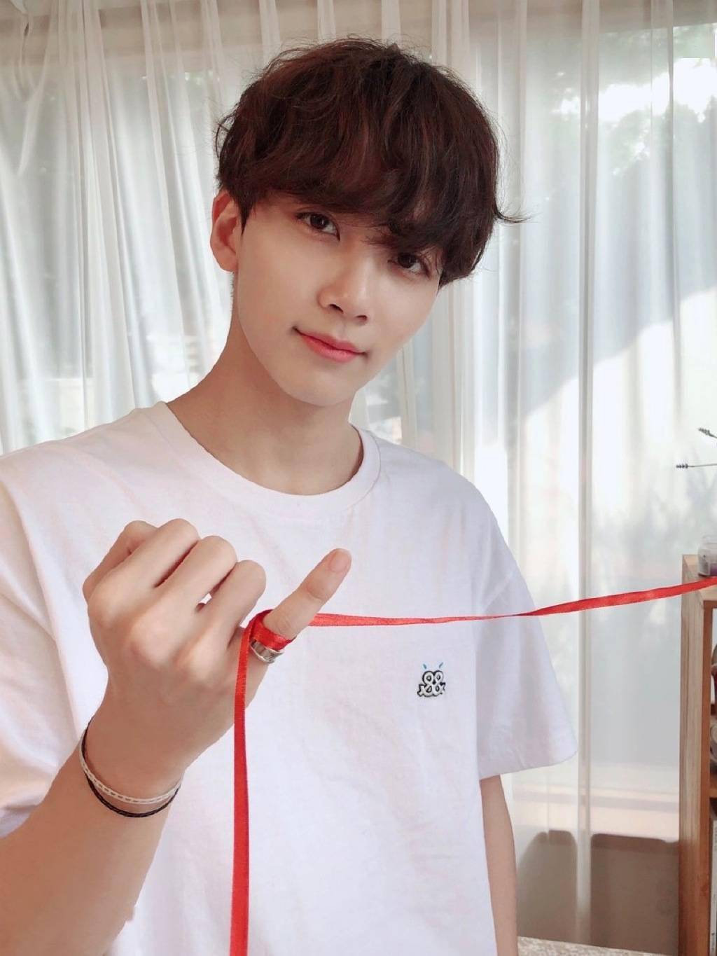 seventeen红线系列照片第二弹一定要系上小拇指观看噢