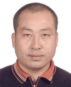 男,汉族,现年47岁,陕西省西咸新区泾河新城高庄镇聂冯村村民,现聂冯村