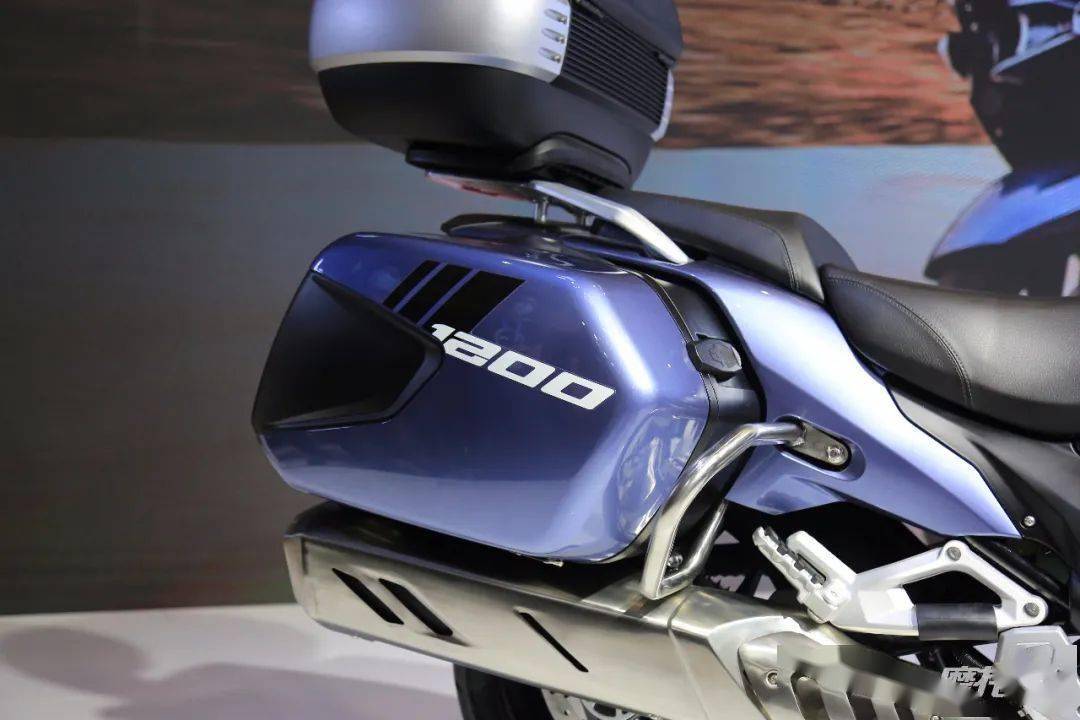 【2020摩博会】贝纳利顶级旅行车1200gt发布,携手mv agusta打造意大利