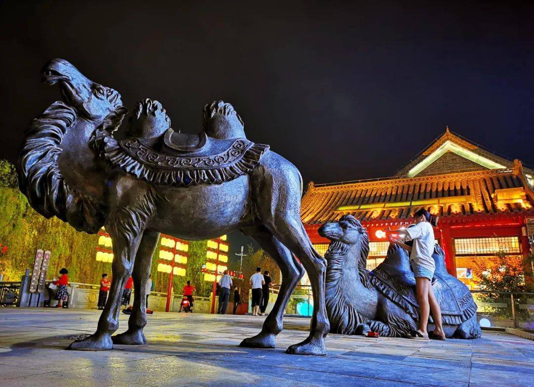 铜驼暮雨商业街