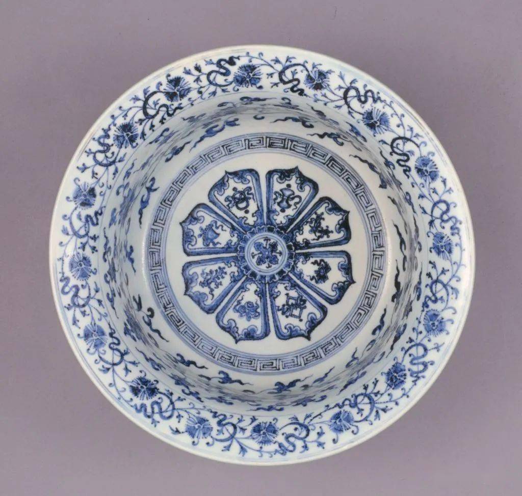 古陶瓷上最经典的纹饰缠枝花折枝花傻傻分不清一文读懂它们的区别