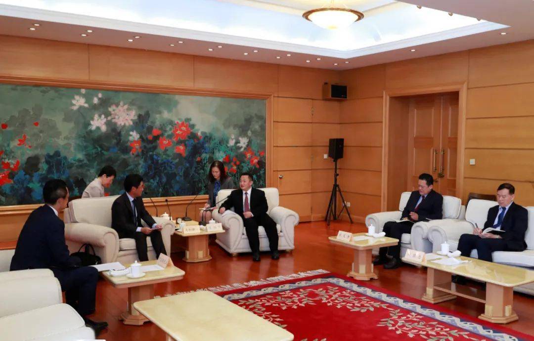 陈绍旺市长会见日本三菱日联银行客人