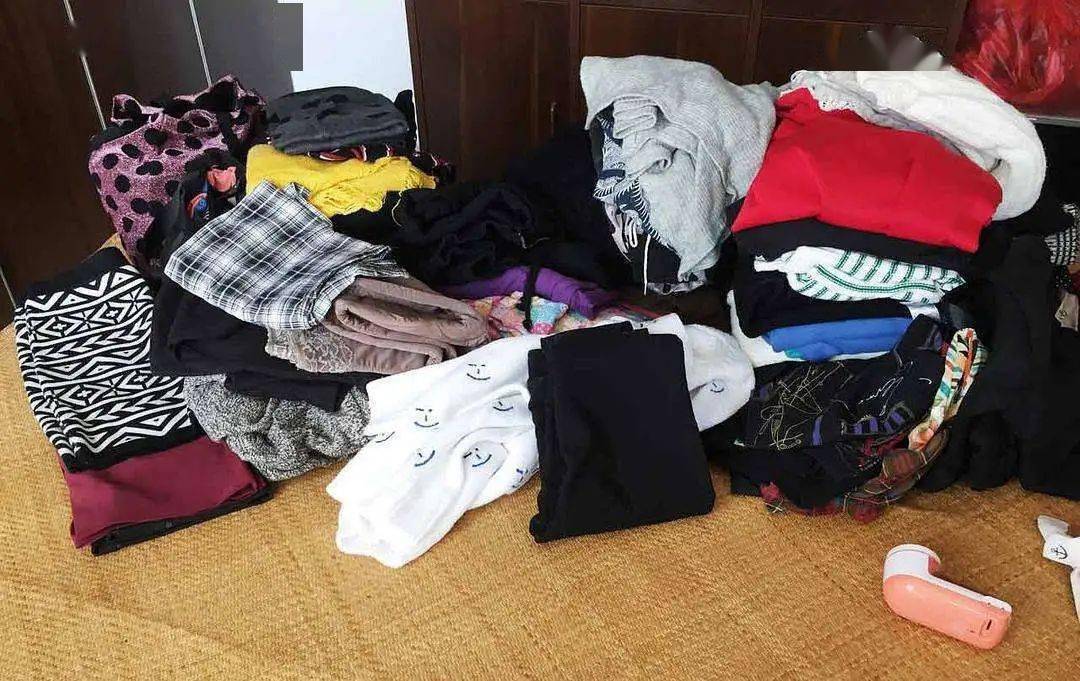 衣服太多整理麻烦几招收纳小技巧让衣柜整整齐齐