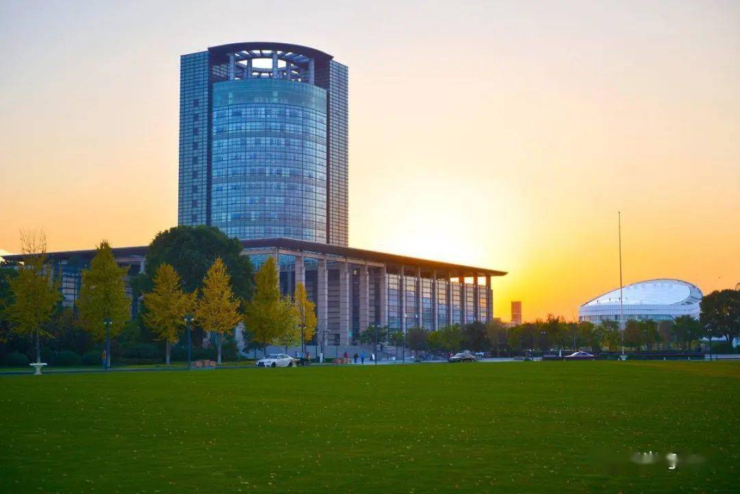 【散文】仰视浙大_求是